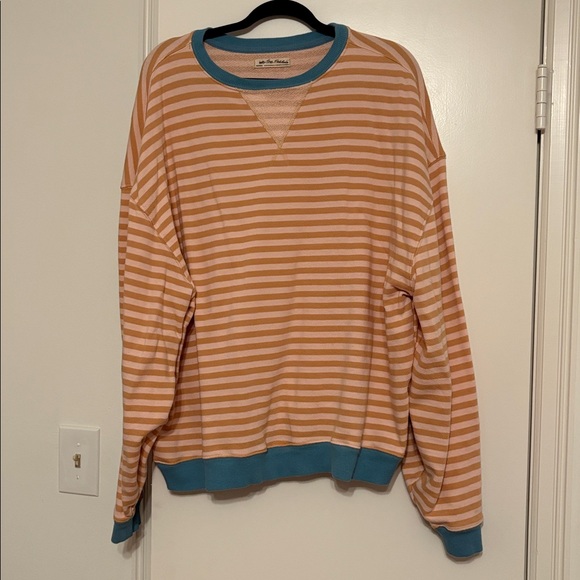 Free People Women’s Classic Striped Crew Oversized - Picture 3 of 6
